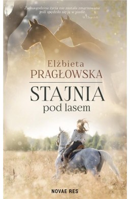 Stajnia pod lasem